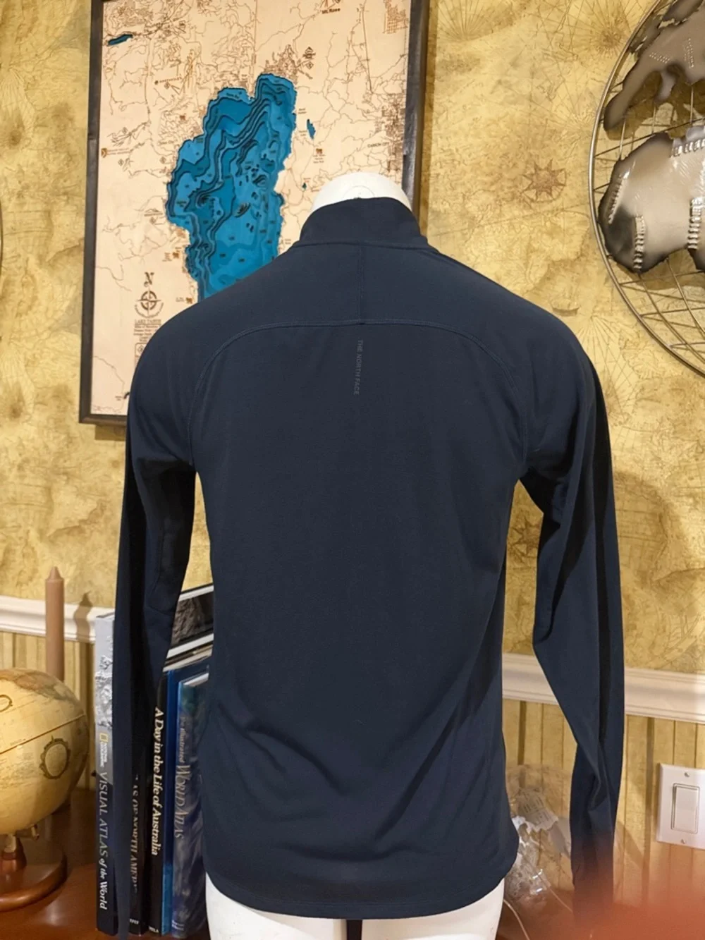 The North Face Men's Dark Navy/Black Quarter-Zip Pullover small